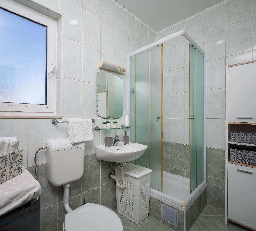 Blue Bliss Apartments Stanici ภายนอก รูปภาพ