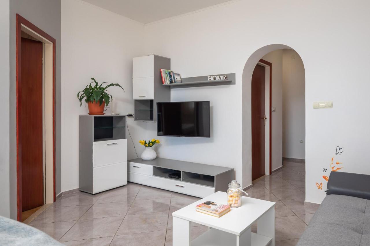 Blue Bliss Apartments Stanici ภายนอก รูปภาพ