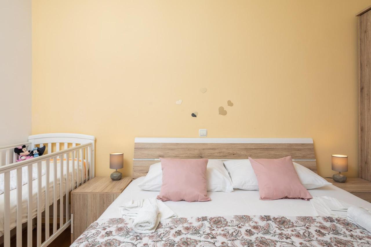 Blue Bliss Apartments Stanici ภายนอก รูปภาพ