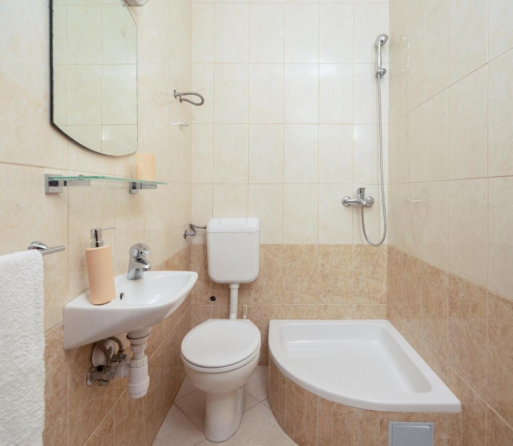 Blue Bliss Apartments Stanici ภายนอก รูปภาพ