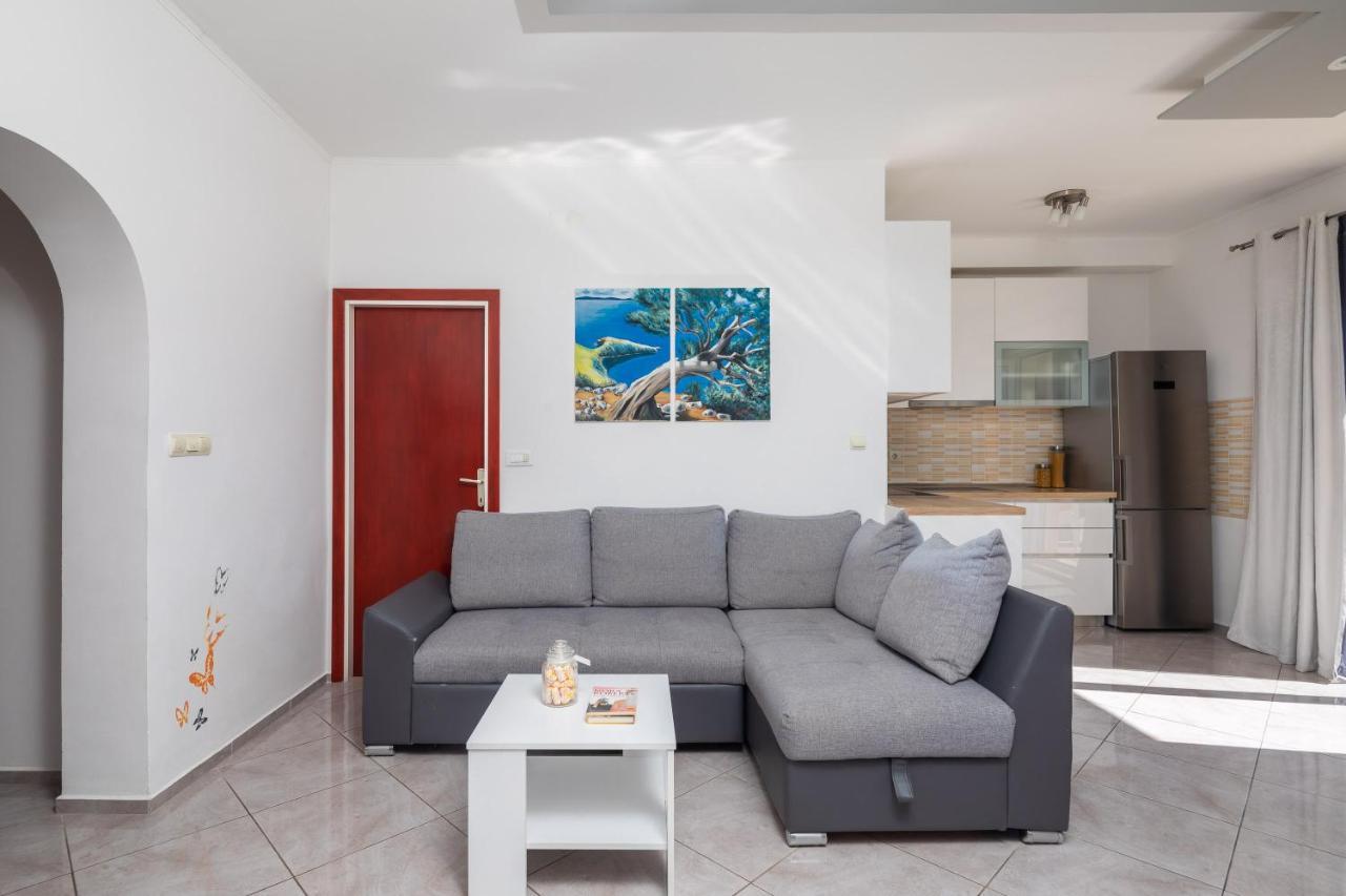 Blue Bliss Apartments Stanici ภายนอก รูปภาพ