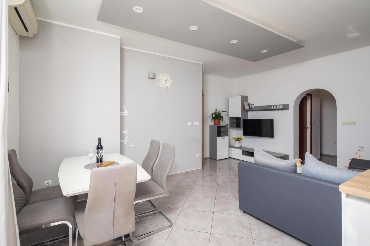 Blue Bliss Apartments Stanici ภายนอก รูปภาพ